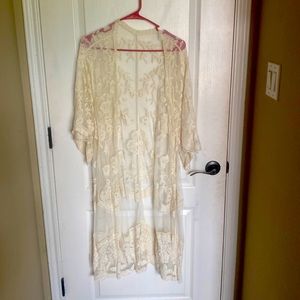 Ecru lace kimono